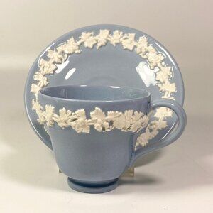 1950s WEDGWOOD QUEENSWARE Blue on Cream Footed Demitasse small Cup & Saucer